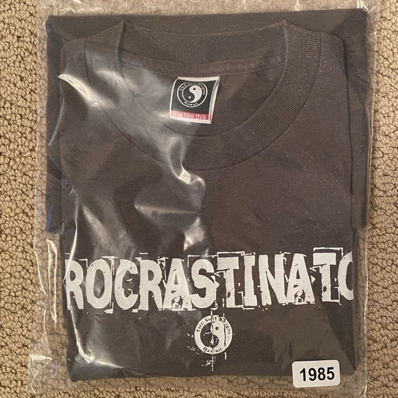 T&C Surf Designs Hawaii “Procrastinator Surfer” Tee Shirt Men L Large - Picture 8 of 8